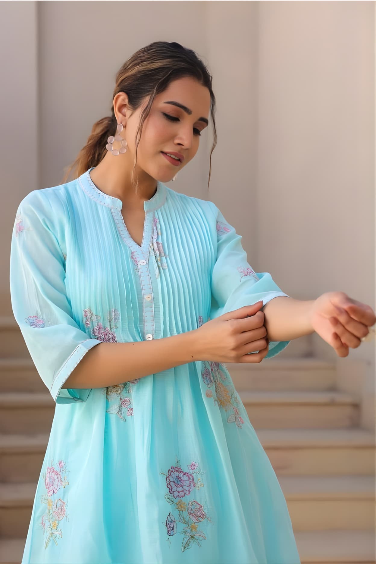 Folkiss Women’s Sky Blue Cotton Floral Printed Layered Front Kurti with Pant | Pin-Tuck Yoke Straight Kurta Set