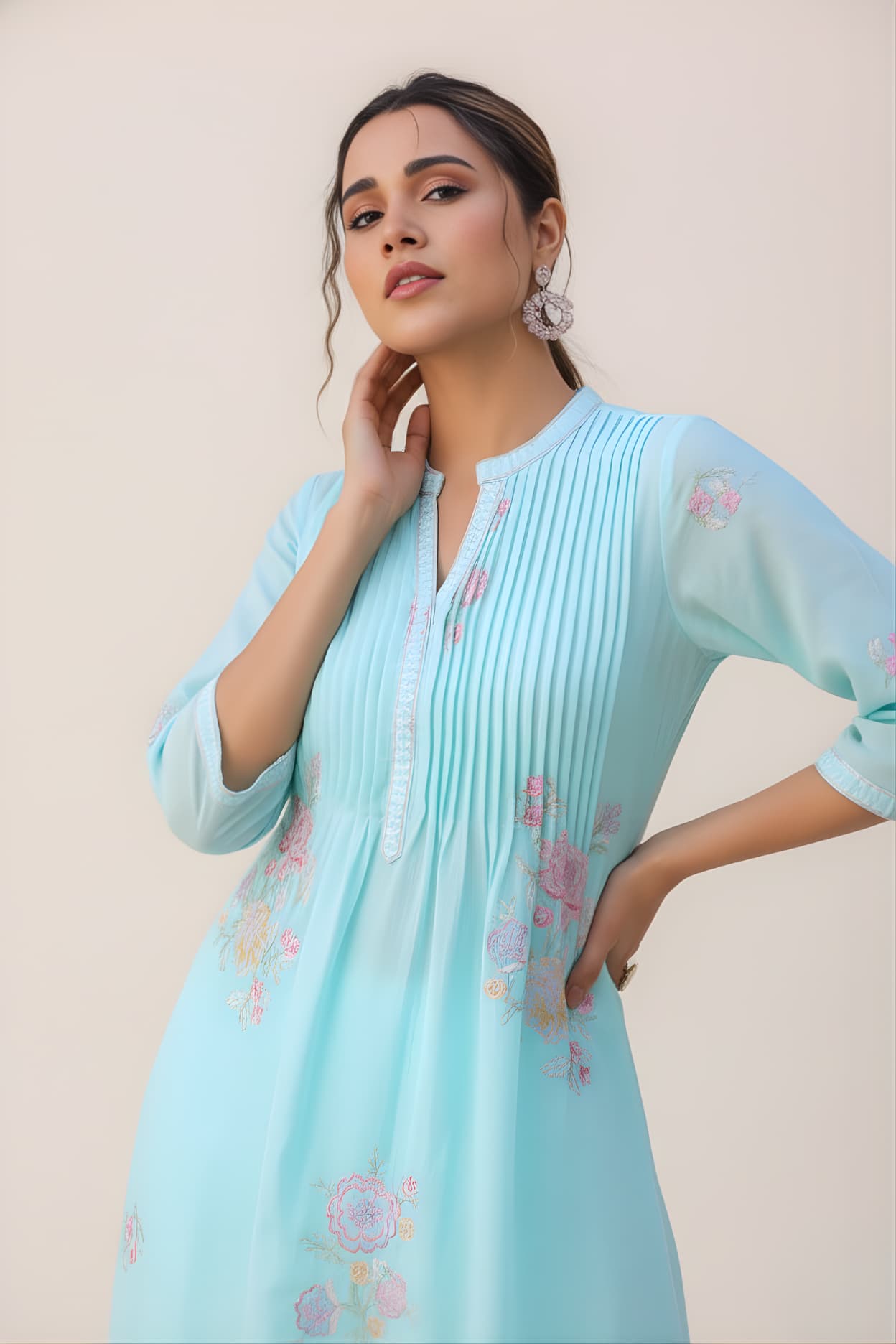 Folkiss Women’s Sky Blue Cotton Floral Printed Layered Front Kurti with Pant | Pin-Tuck Yoke Straight Kurta Set